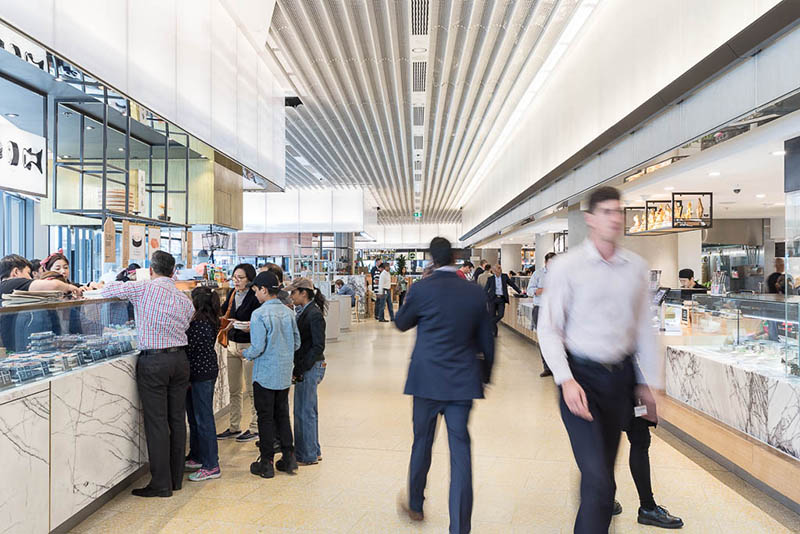 Wide corridors that allow people to pass in the food court at Barangaroo